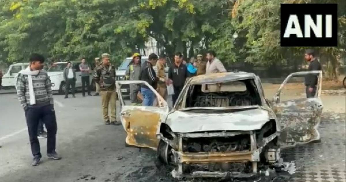 Uttar Pradesh: Car catches fire in Noida, two charred to death